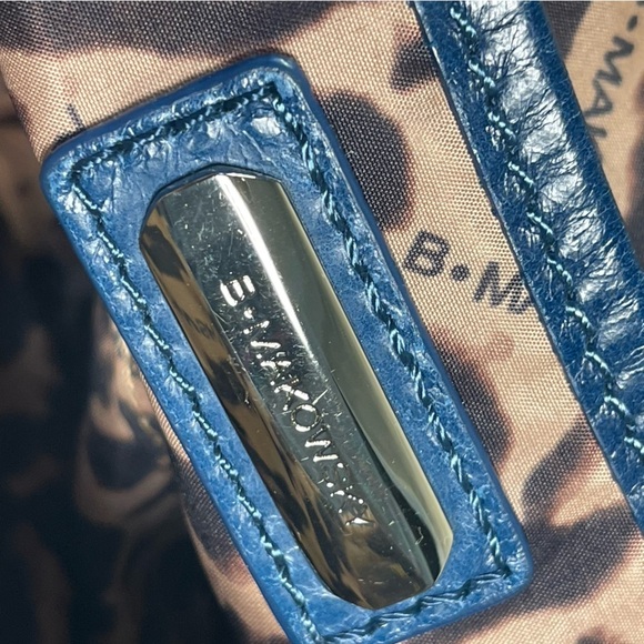 b. Makowski Karlie Glazed Leather Crossbody Adjust Strap Green - Picture 9 of 14